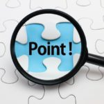 パズルのピースが欠けている箇所にあるPOINT!の文字と拡大鏡